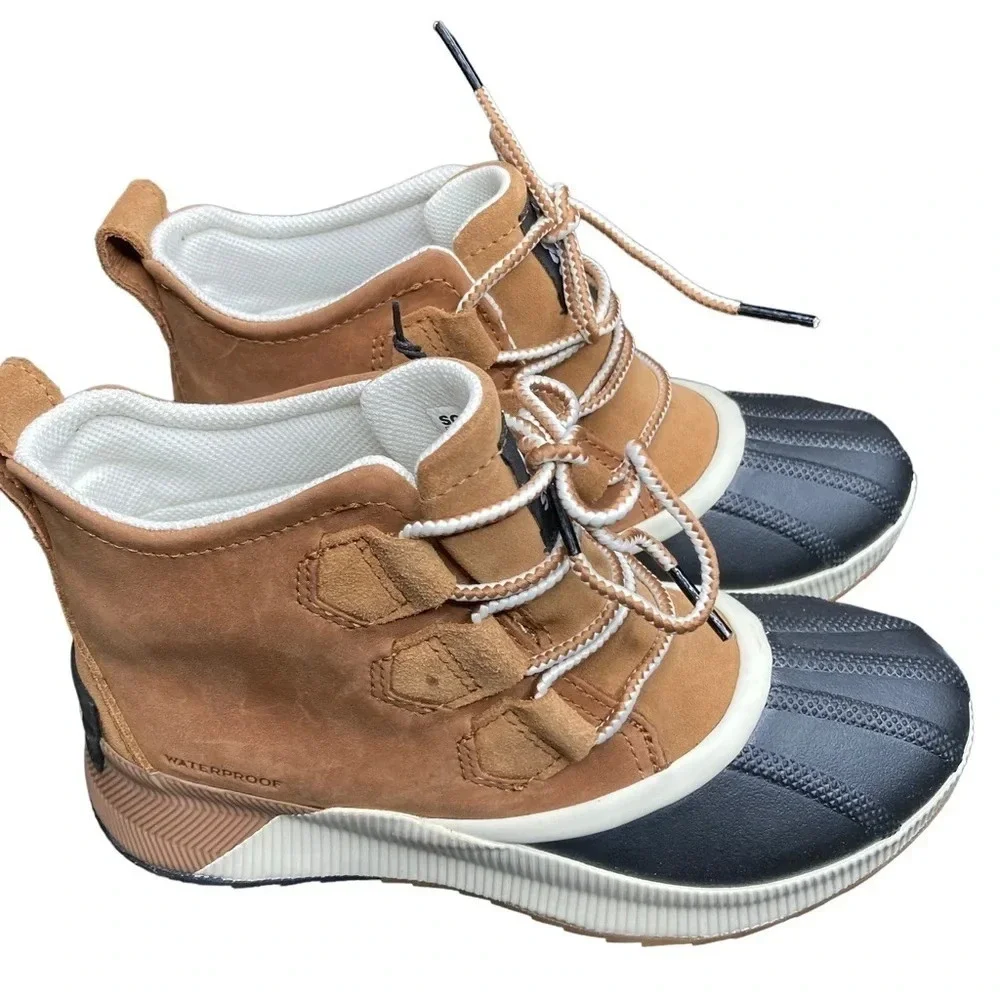 Sorel Women's Out N About III Waterproof Boot. Sz: 5.5